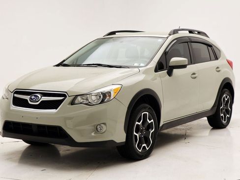 Used 2015 Subaru Crosstrek 2.0i Premium image 2