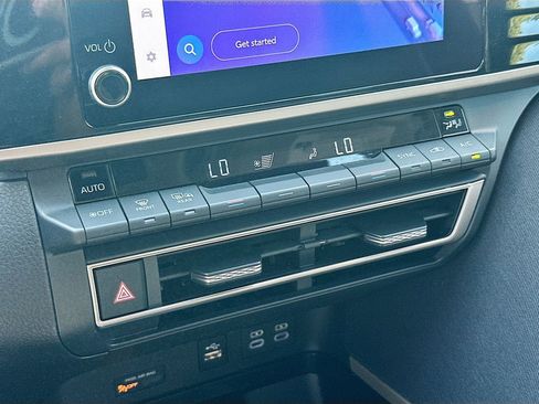 Used 2025 Toyota Camry LE image 22