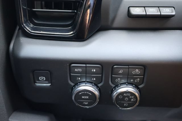 New 2026 GMC Sierra 1500 AT4 w/ AT4 Premium Package AWD/4WD image 18