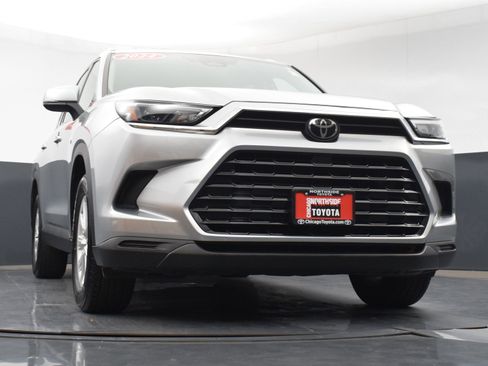 Used 2024 Toyota Grand Highlander XLE image 34