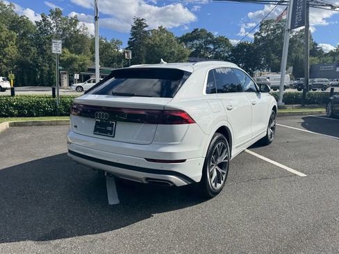 Used 2024 Audi Q8 Premium Plus image 6
