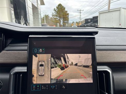 Certified 2026 GMC Acadia Denali w/ LPO, Floor Liner Package image 29