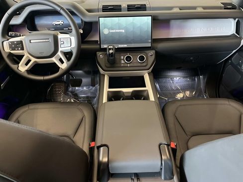 New 2026 Land Rover Defender 130 X-Dynamic SE AWD/4WD image 9