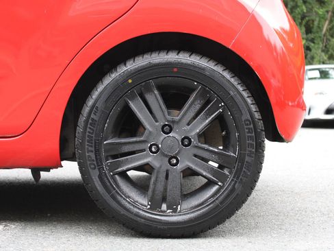 Used 2014 Chevrolet Spark LT image 26