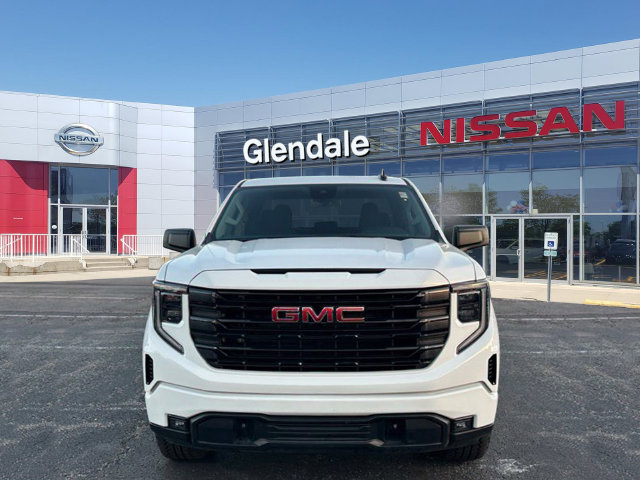 Used 2024 GMC Sierra 1500 Elevation AWD/4WD image 2