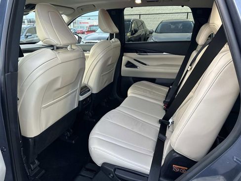 Used 2022 INFINITI QX60 Sensory w/ Vision Package image 31