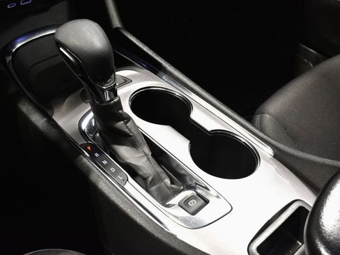 Used 2024 Chevrolet Malibu LT image 25