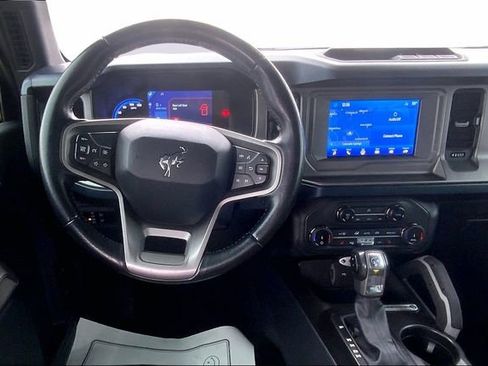 Used 2022 Ford Bronco Outer Banks image 5