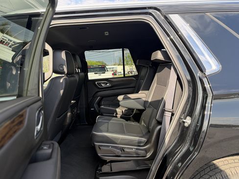 Used 2021 Chevrolet Tahoe Premier AWD/4WD image 12
