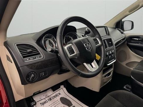 Used 2016 Dodge Grand Caravan SE w/ Quick Order Package 29E SE FWD image 15