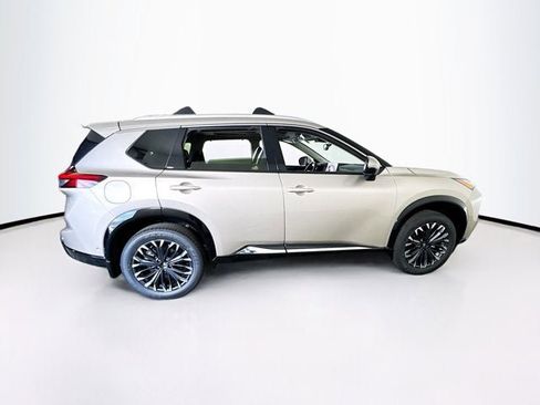 New 2026 Nissan Rogue Platinum image 4