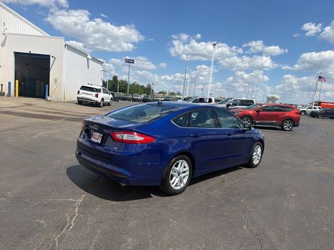 Used 2015 Ford Fusion SE FWD image 7