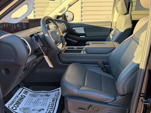New 2026 Ford Expedition Active RWD image 30