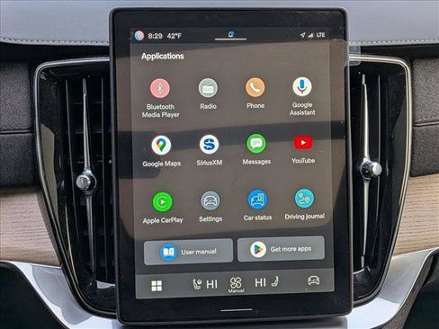 Certified 2025 Volvo XC90 B6 Plus w/ Protection Package Premier image 16