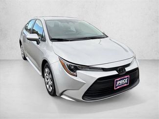 Used 2024 Toyota Corolla LE video 3