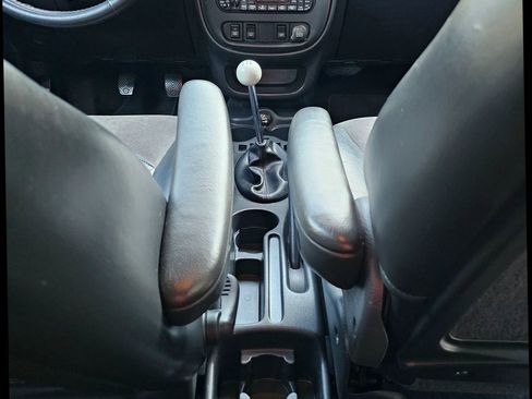 Used 2003 Chrysler PT Cruiser Limited image 36