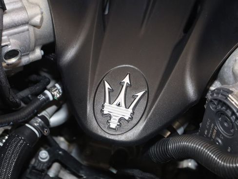 Used 2022 Maserati MC20 Coupe image 31