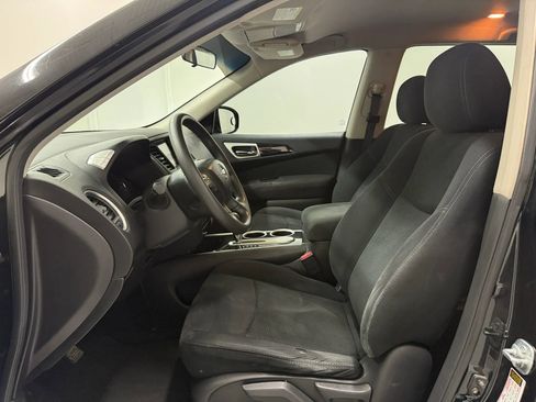 Used 2014 Nissan Pathfinder S image 14