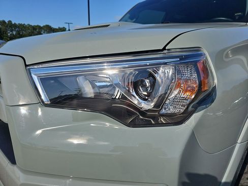 Used 2022 Toyota 4Runner TRD Sport AWD/4WD image 33