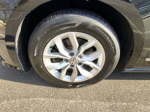 Used 2016 Volkswagen Passat 1.8T S image 18