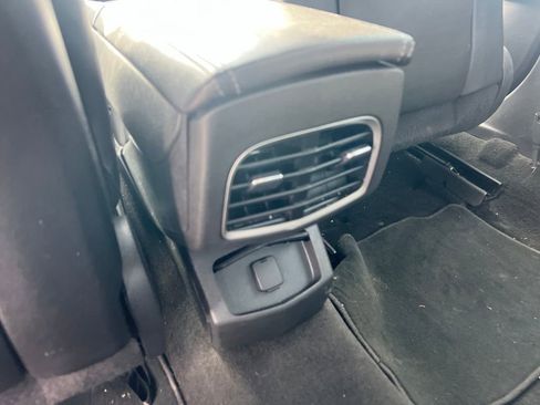 Used 2014 Lincoln MKZ FWD image 22