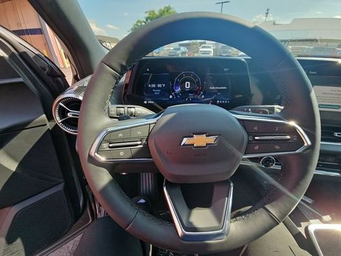 New 2027 Chevrolet Equinox LT FWD image 35
