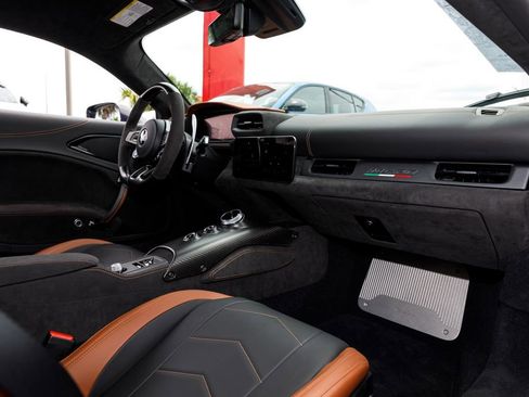 Used 2023 Maserati MC20 Coupe RWD image 16