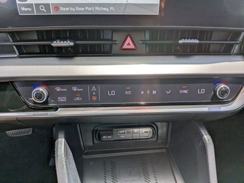 Certified 2023 Kia Sportage EX FWD image 24