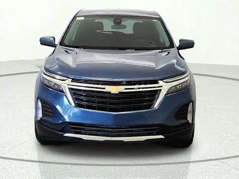 Used 2024 Chevrolet Equinox LT FWD image 2