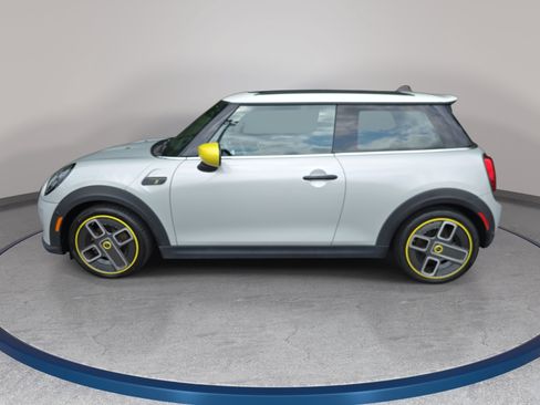 Used 2023 MINI Cooper SE FWD image 8