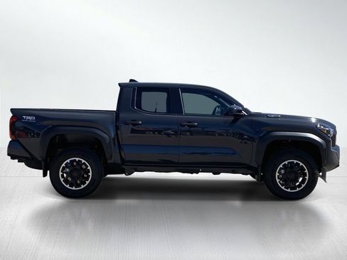 Certified 2025 Toyota Tacoma TRD Off-Road image 10