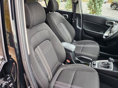 Certified 2024 Hyundai Venue SEL image 12