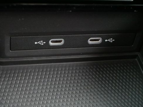 Certified 2026 Volkswagen Atlas Peak Edition AWD/4WD image 29