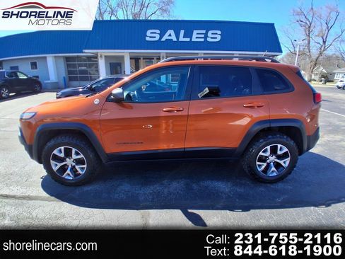 Used 2015 Jeep Cherokee Trailhawk w/ Comfort/Convenience Group image 1