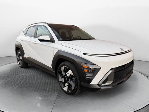 Certified 2025 Hyundai Kona Limited image 7