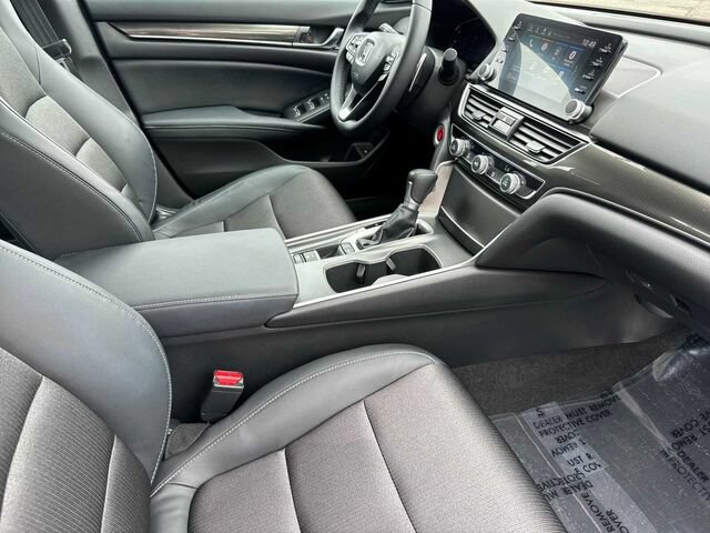 Used 2018 Honda Accord Sport image 17