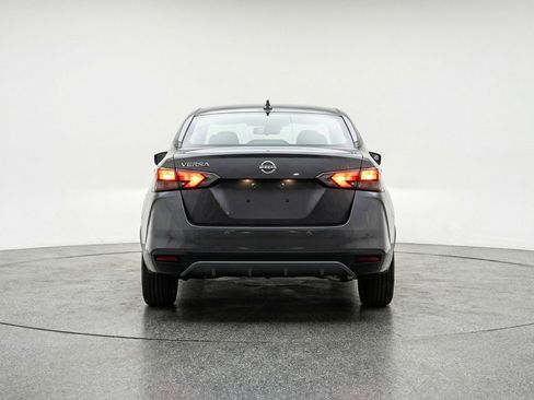 Used 2025 Nissan Versa SV image 7