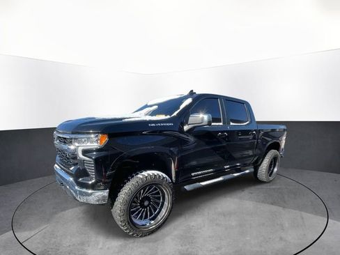 Used 2022 Chevrolet Silverado 1500 LT image 3