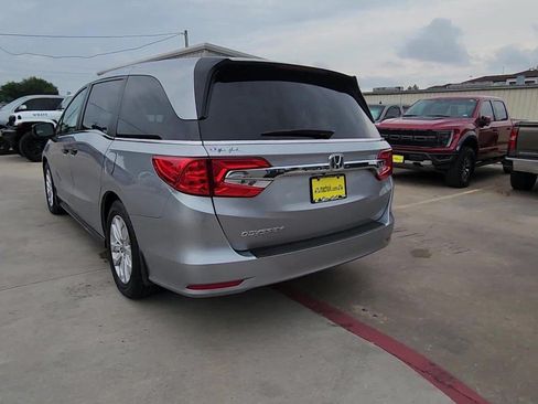 Used 2018 Honda Odyssey LX image 4