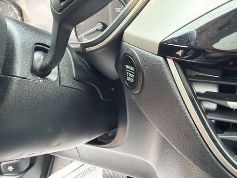 Used 2022 Ford Escape SEL FWD image 20