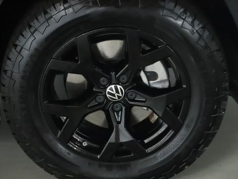 Certified 2024 Volkswagen Atlas Peak Edition SE AWD/4WD image 10