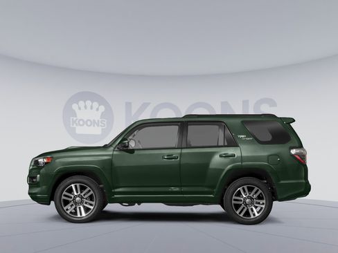 Used 2022 Toyota 4Runner TRD Sport w/ Technology Package image 4