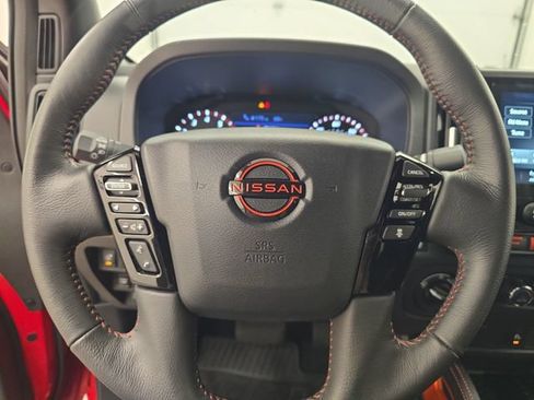 Used 2025 Nissan Frontier PRO-4X AWD/4WD image 30