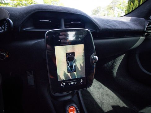 Used 2025 McLaren Artura image 26