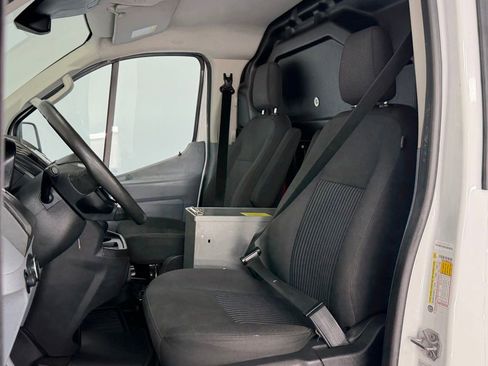 Used 2019 Ford Transit 250 130 Low Roof RWD image 35