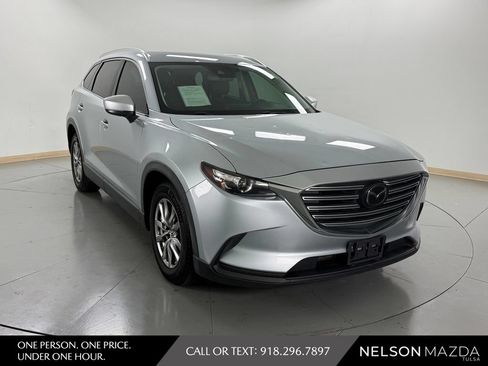 Used 2018 MAZDA CX-9 Touring FWD image 4
