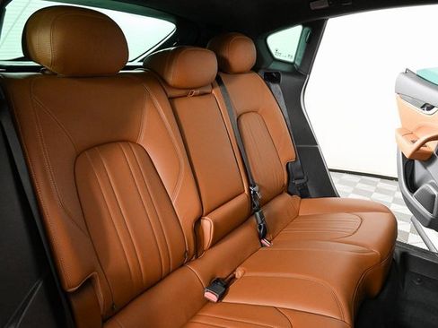 Used 2022 Maserati Levante GT image 22