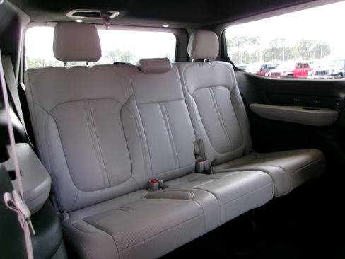 New 2026 Jeep Grand Wagoneer Limited AWD/4WD image 20