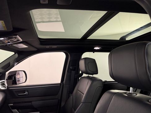Used 2025 Toyota Sequoia Platinum image 23