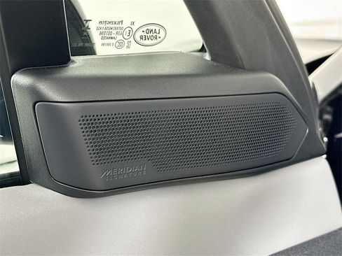 Used 2025 Land Rover Range Rover Sport SV Edition Two image 19